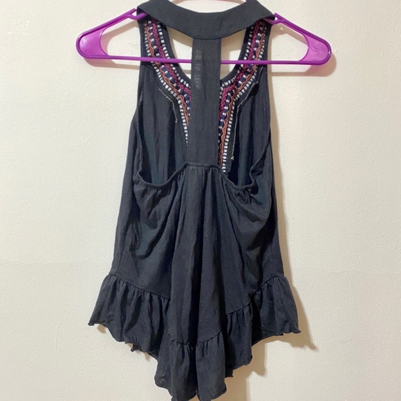 Ruffle V-Neck Top | Almost Famous | Size: M - Picture 6 of 7